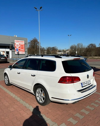 Volkswagen Passat cena 36999 przebieg: 250000, rok produkcji 2013 z Piła małe 121